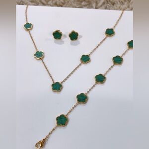 Gold and Green Floral Jewelry Set